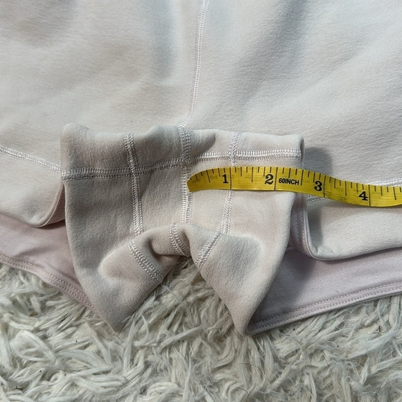 Lululemon Cheek Warmer Short Neutral Blush - Picture 2 of 4